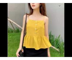 New Arrivals Fashionable Spaghetti Strap Tops Women and Ladies Tops Button